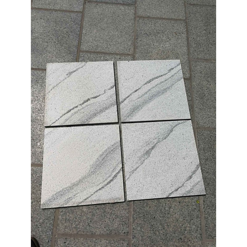 Popular China Viscont White Granite Stone Tiles